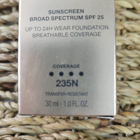 Lancome Teint Idole Ultra Wear Foundation 235N SPF25 Breathable Long Wear NIB - Picture 3 of 8